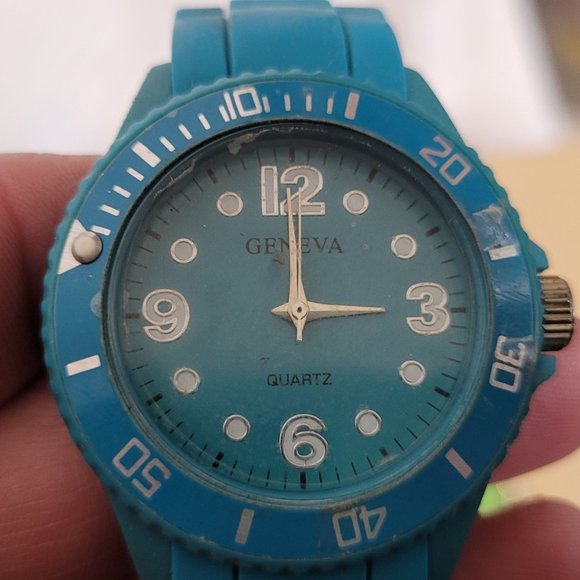 Geneva Watch Lot of 5 Blue Green Silicone Bands Untested No Batteries For Parts - Picture 8 of 15